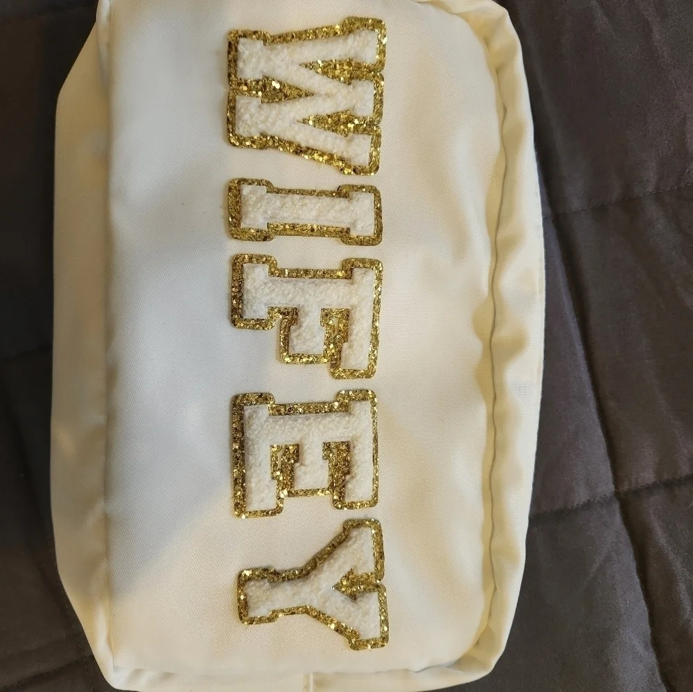 Engagement Purse, White, New - Picture 3 of 3